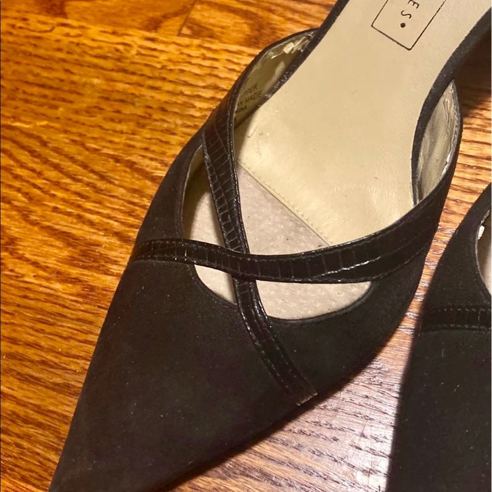 shoes - Picture 4 of 4
